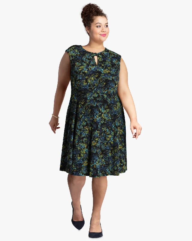 ladies-flared-dress-versatile-vibe-Senna Cap Sleeve Fit & Flare Dress | Light Green / Black